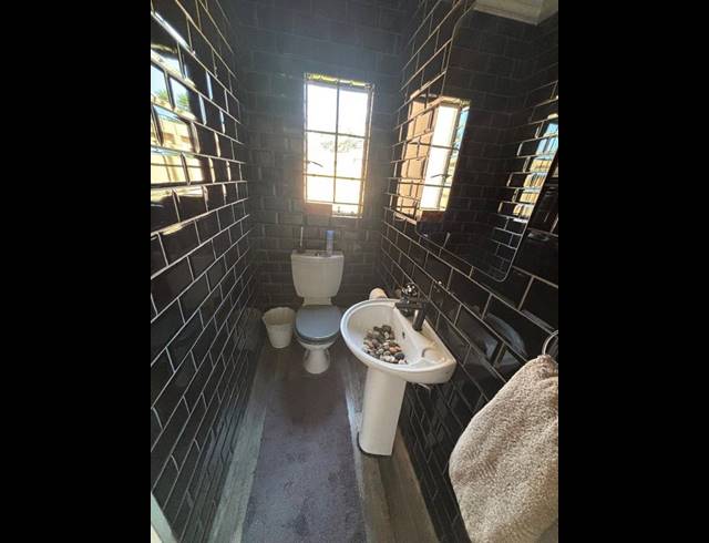 2 BEDROOM TOWNHOUSE FOR SALE IN ANNLIN